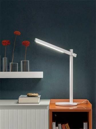 LED stmívatelná stolní lampa OMEO, černá